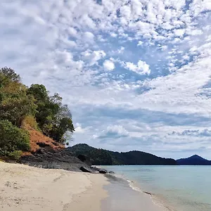 The Temak 2*, Pantai Cenang (Langkawi) Ma­lay­sia